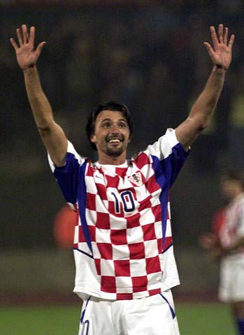 [中超]李小恒救主 山东泰山主场战平云南玉昆