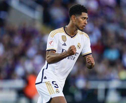 [天下足球]穆西亚拉世界波 拜仁小胜圣保利