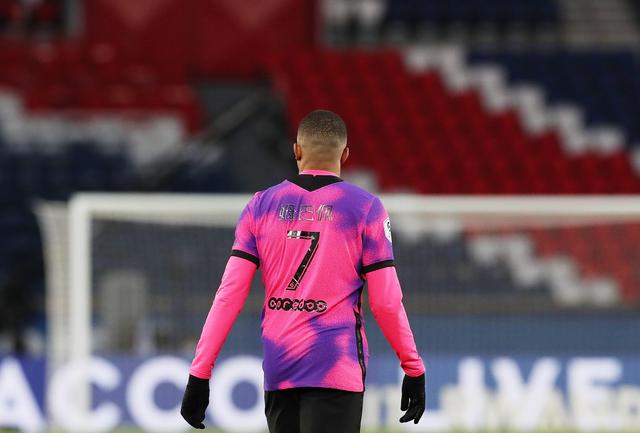 为了给日本球星腾出合同名额，公牛被迫裁掉了前快船后场新秀？