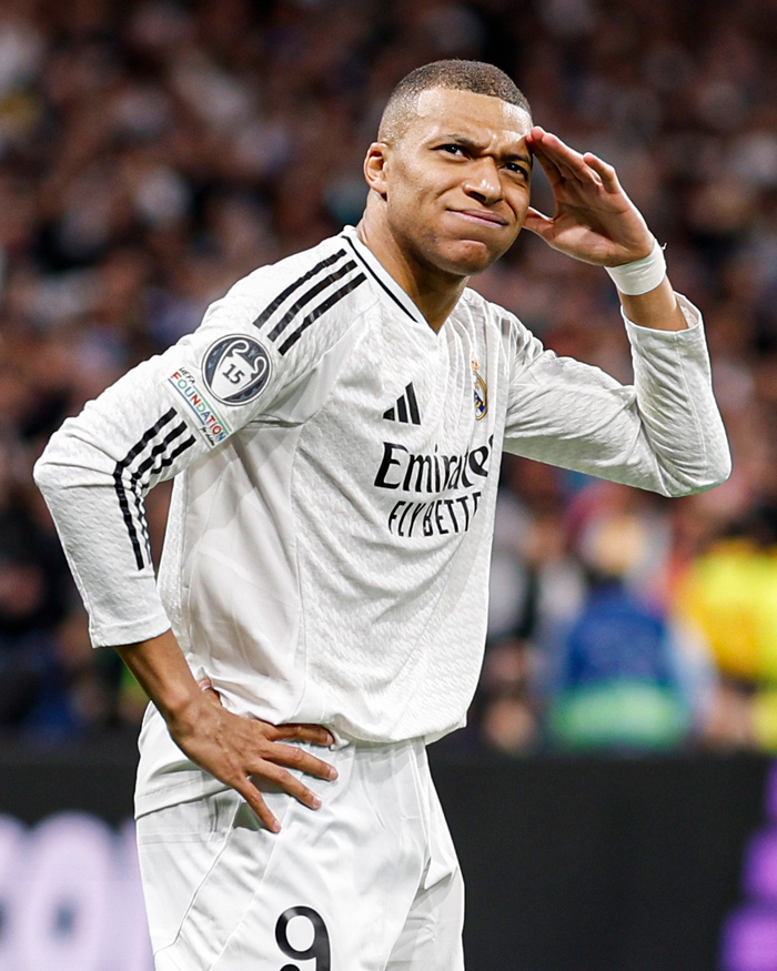 [中超]王大雷里程碑之夜 卡扎伊什维利帽子戏法